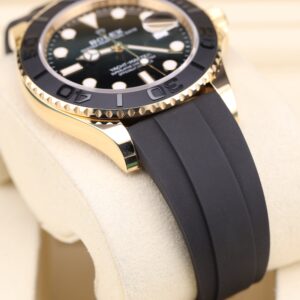 Men's vintage dress automatic watch with dark dial