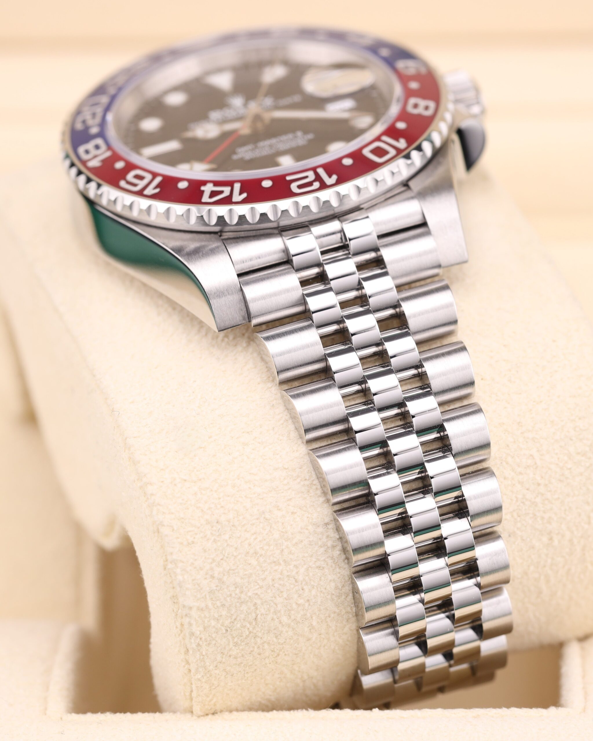 Classic vintage diver mechanical watch
