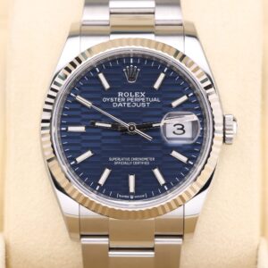 Pre-owned automatic dress watch on leather strap