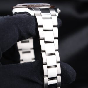 Men's vintage dress automatic watch dial