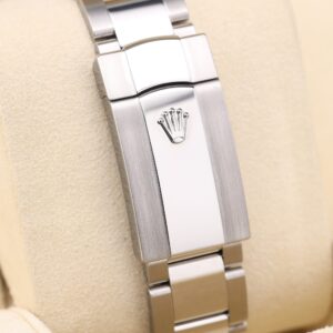 Men's vintage dress automatic watch with leather strap