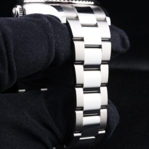 Vintage diver mechanical watch with black dial
