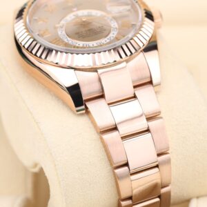 Classic pre-owned automatic dress watch