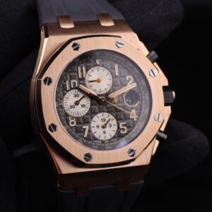 Vintage diver mechanical watch close-up