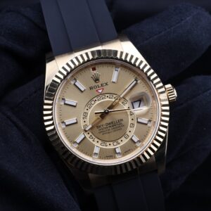 Men's vintage dress automatic watch close-up