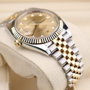 Vintage slim case men’s automatic watch
