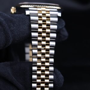 Pre-owned moonphase wrist watch with leather strap