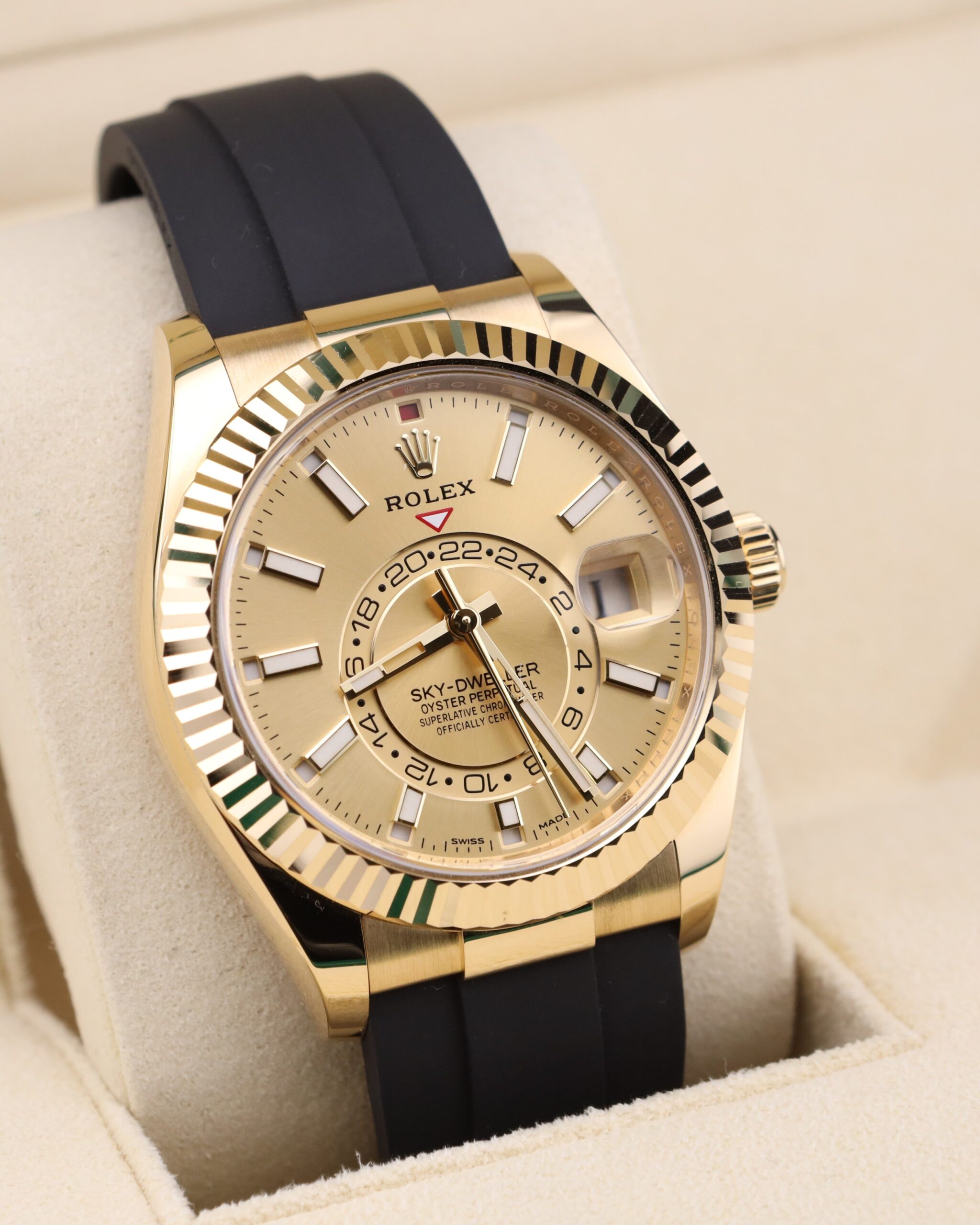 Vintage diver mechanical watch close-up