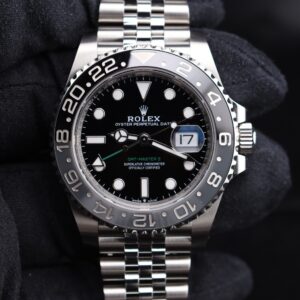 Classic pre-owned automatic dress watch