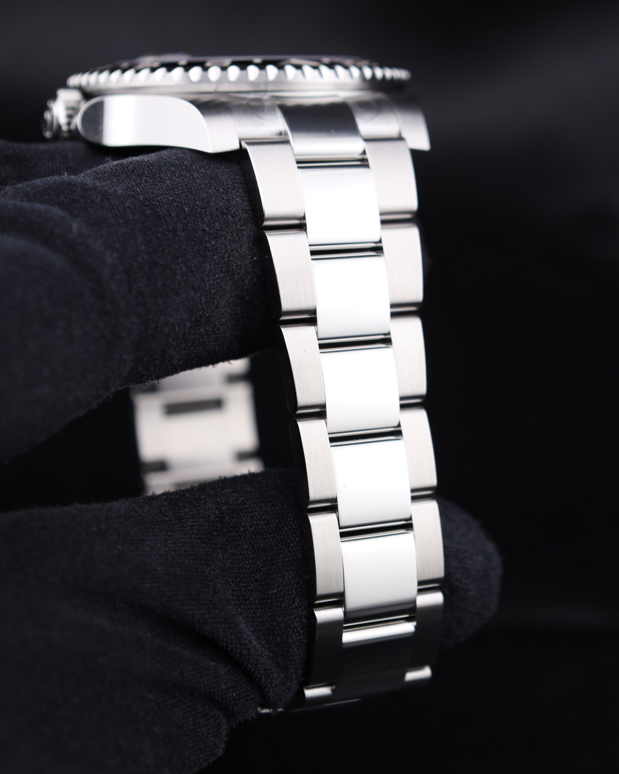 Classic pre-owned automatic dress watch