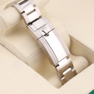 Vintage diver mechanical watch with black dial