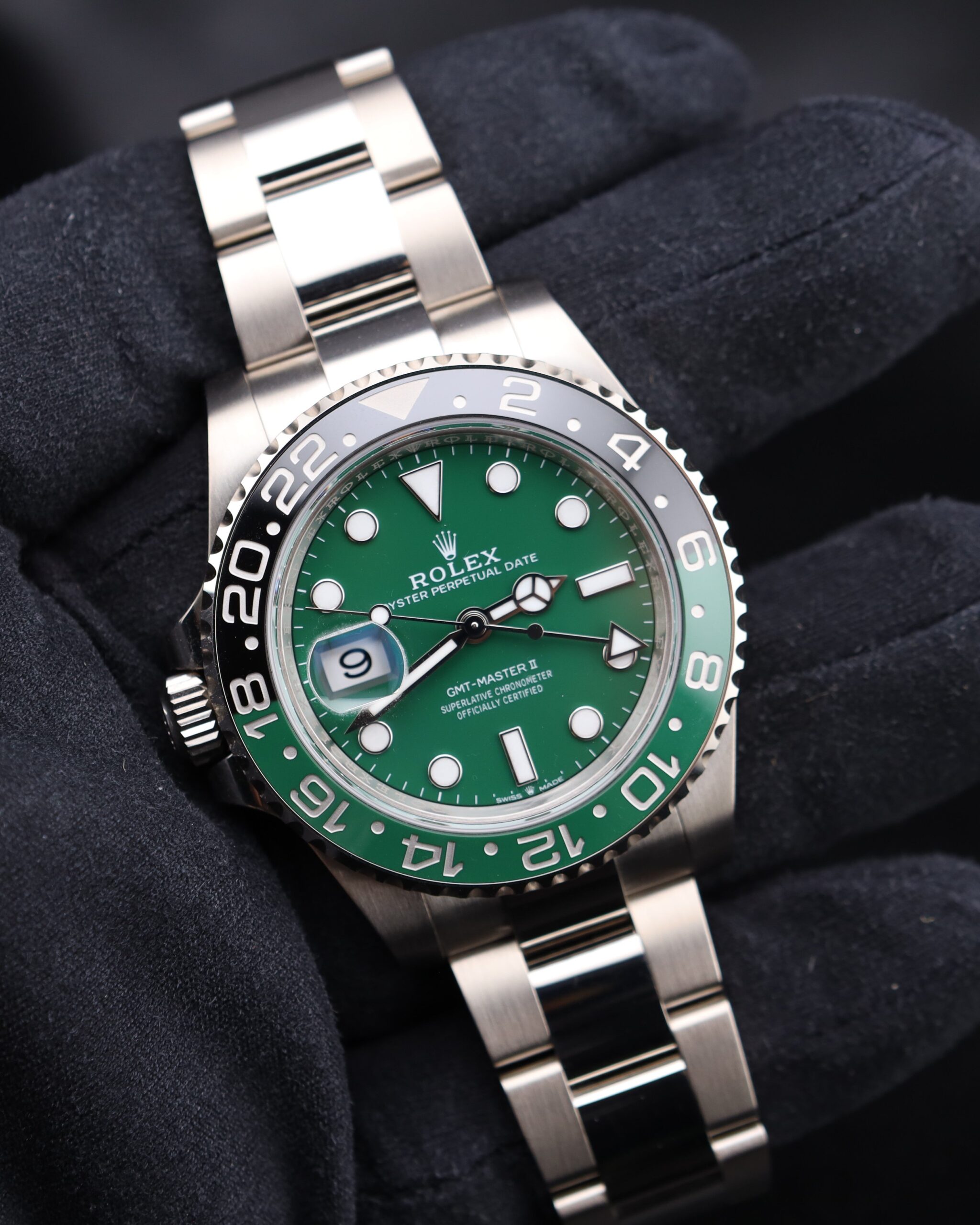 Vintage sport automatic timepiece on leather strap