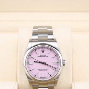 Vintage slim case men’s watch with minimalist dial