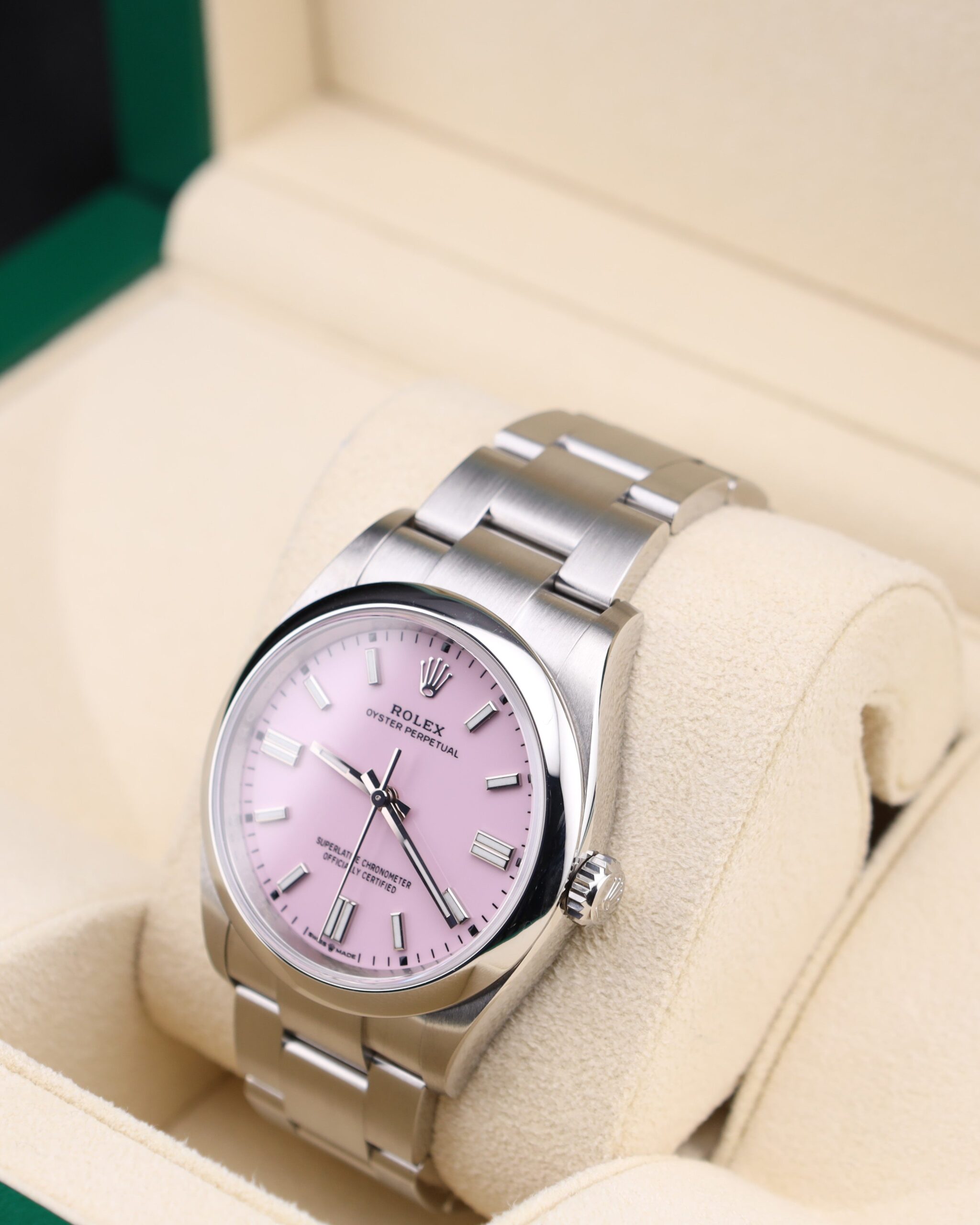 Pre-owned moonphase wrist watch with detailed dial