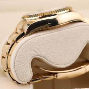 Classic pre-owned automatic dress watch