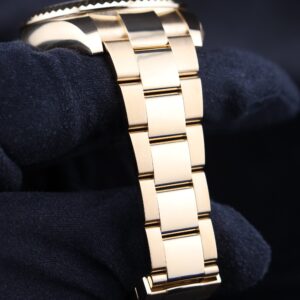 Classic pre-owned automatic dress watch