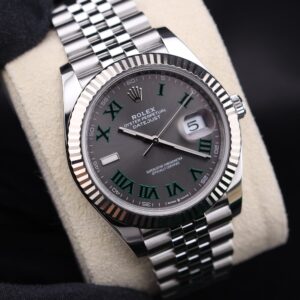 Classic pre-owned automatic dress watch