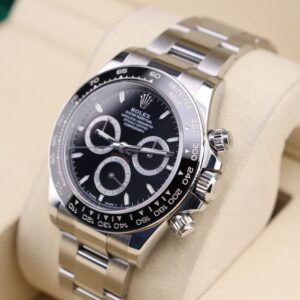 Vintage slim case men’s watch with minimalist dial