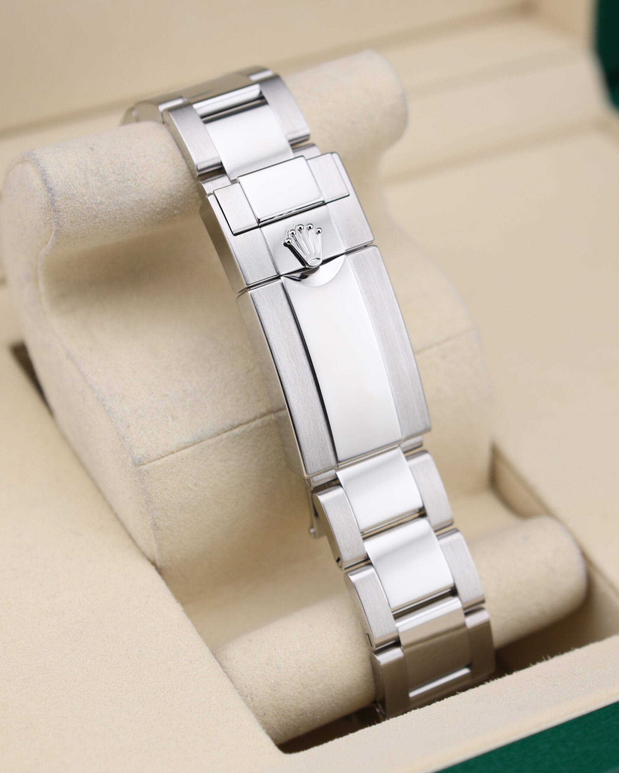 Men's vintage dress automatic watch close-up