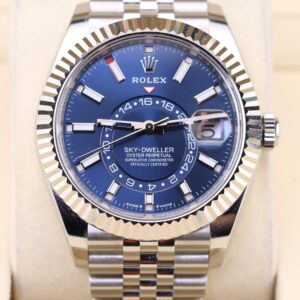 Classic pre-owned automatic dress watch