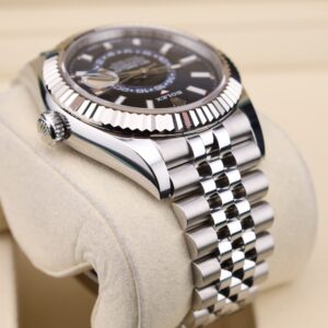 Pre-owned stainless steel chronograph watch
