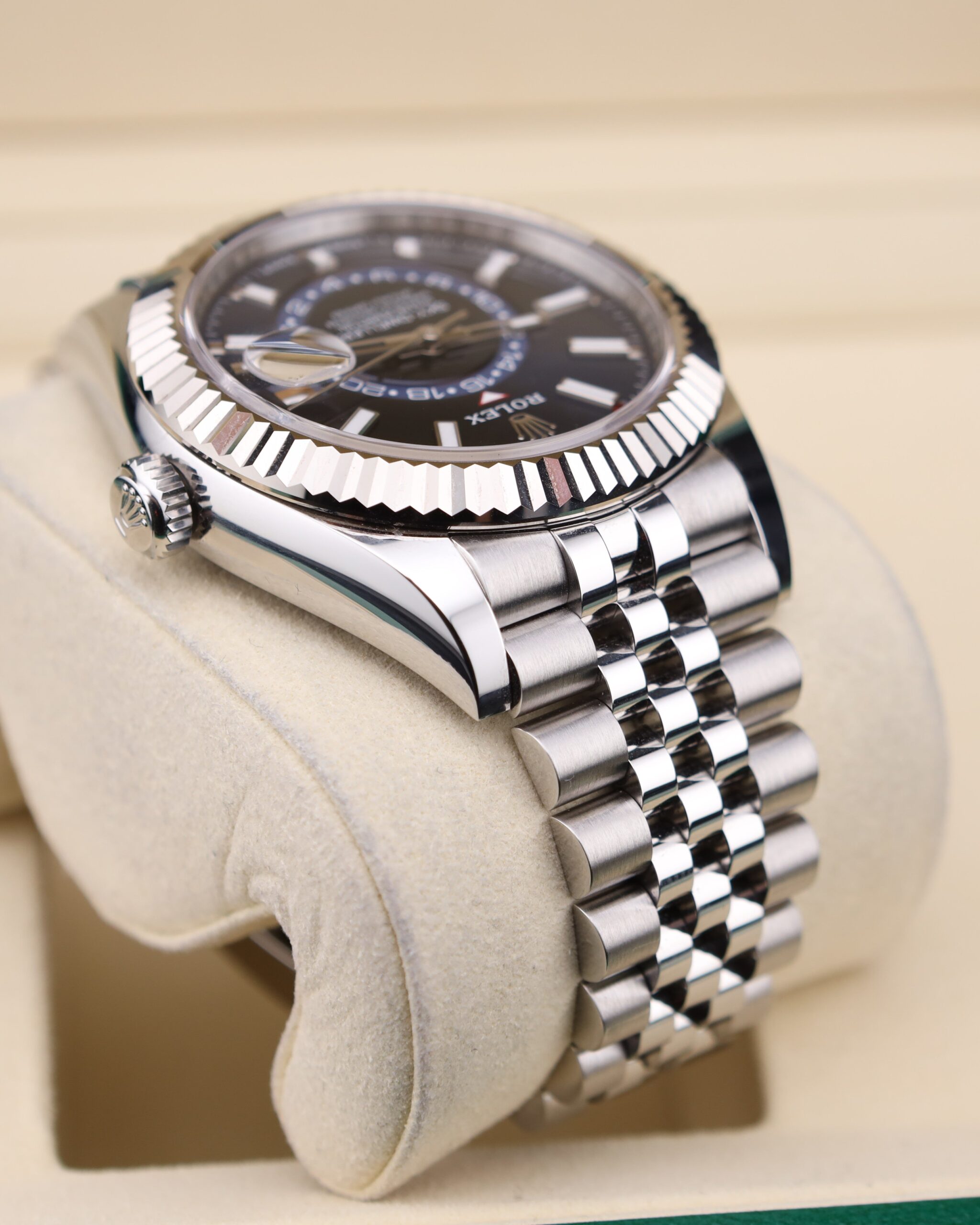 Pre-owned stainless steel chronograph watch