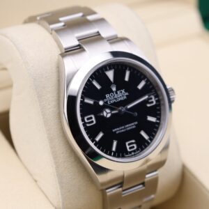 Pre-owned moonphase wrist watch with dark dial