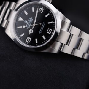 Vintage slim case men's watch with simple dial