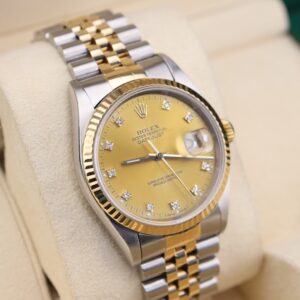 Vintage diver mechanical watch with black bezel