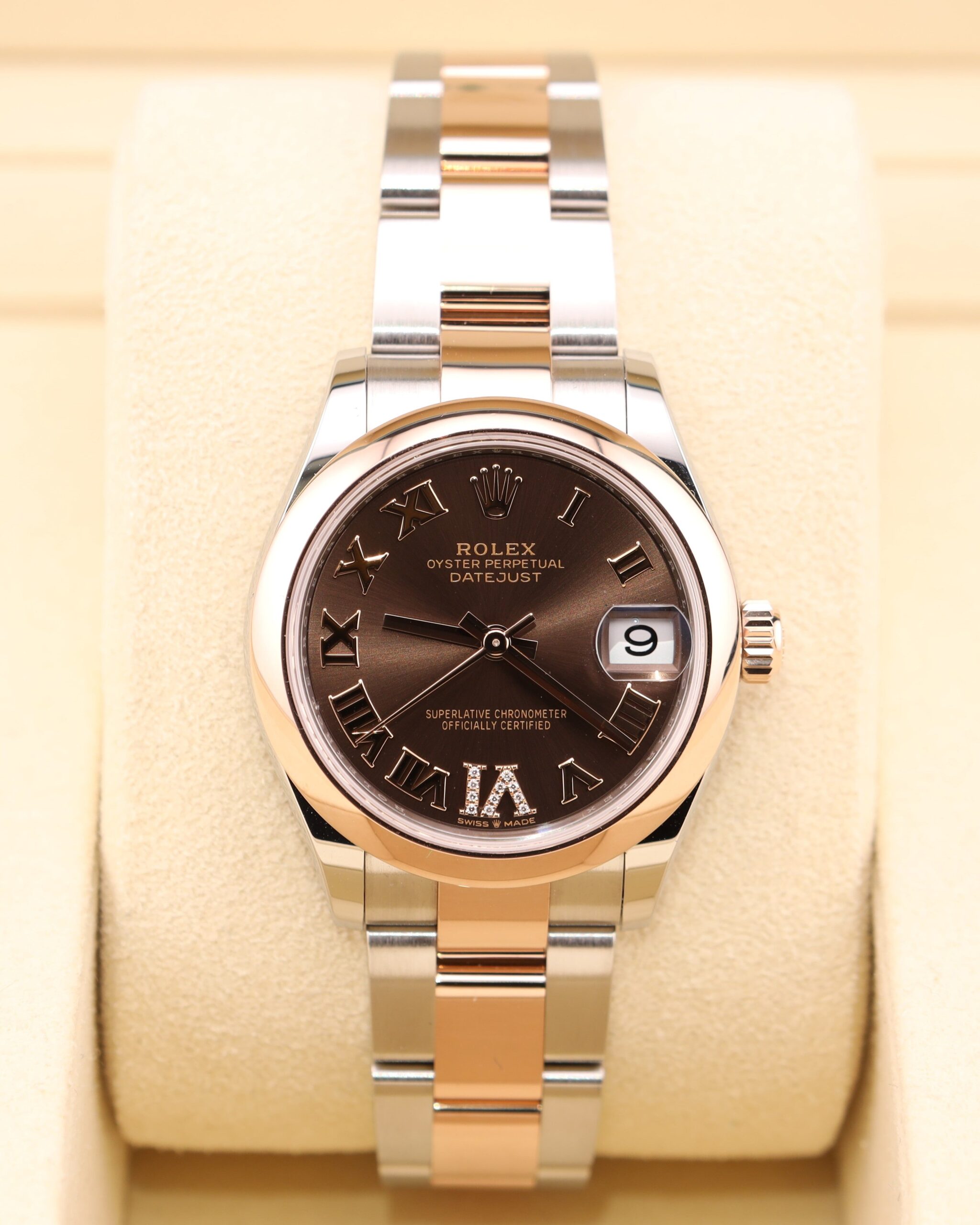 Pre-owned ladies diamond accent dress watch