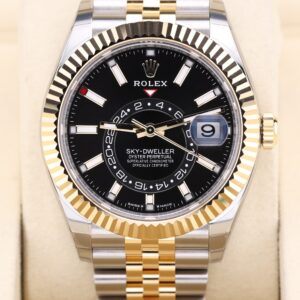 Two-tone Swiss automatic dress watch with black dial